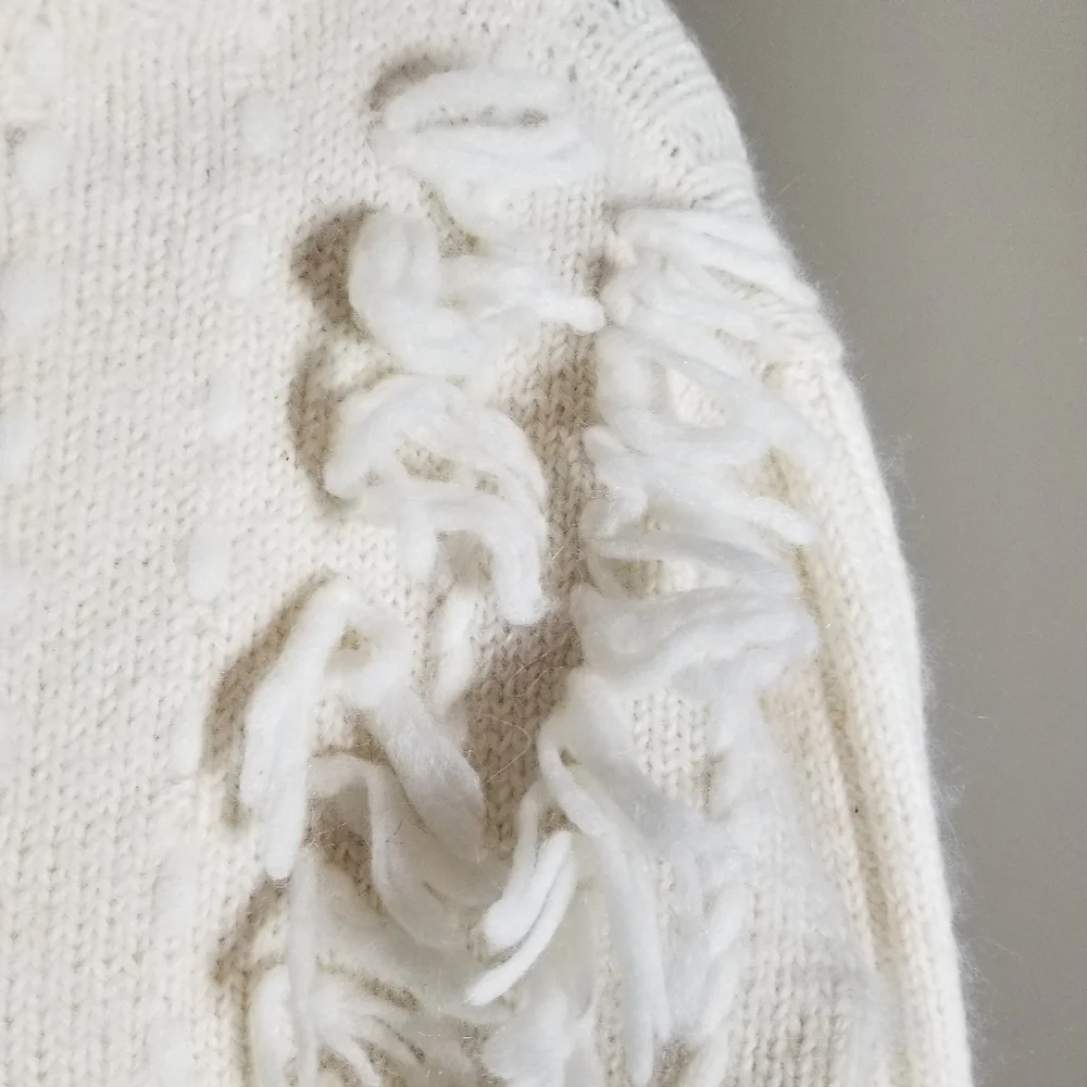Mantari | Angelica Alpaca Fringe Cream Cozy Sweater - Picture 8 of 12